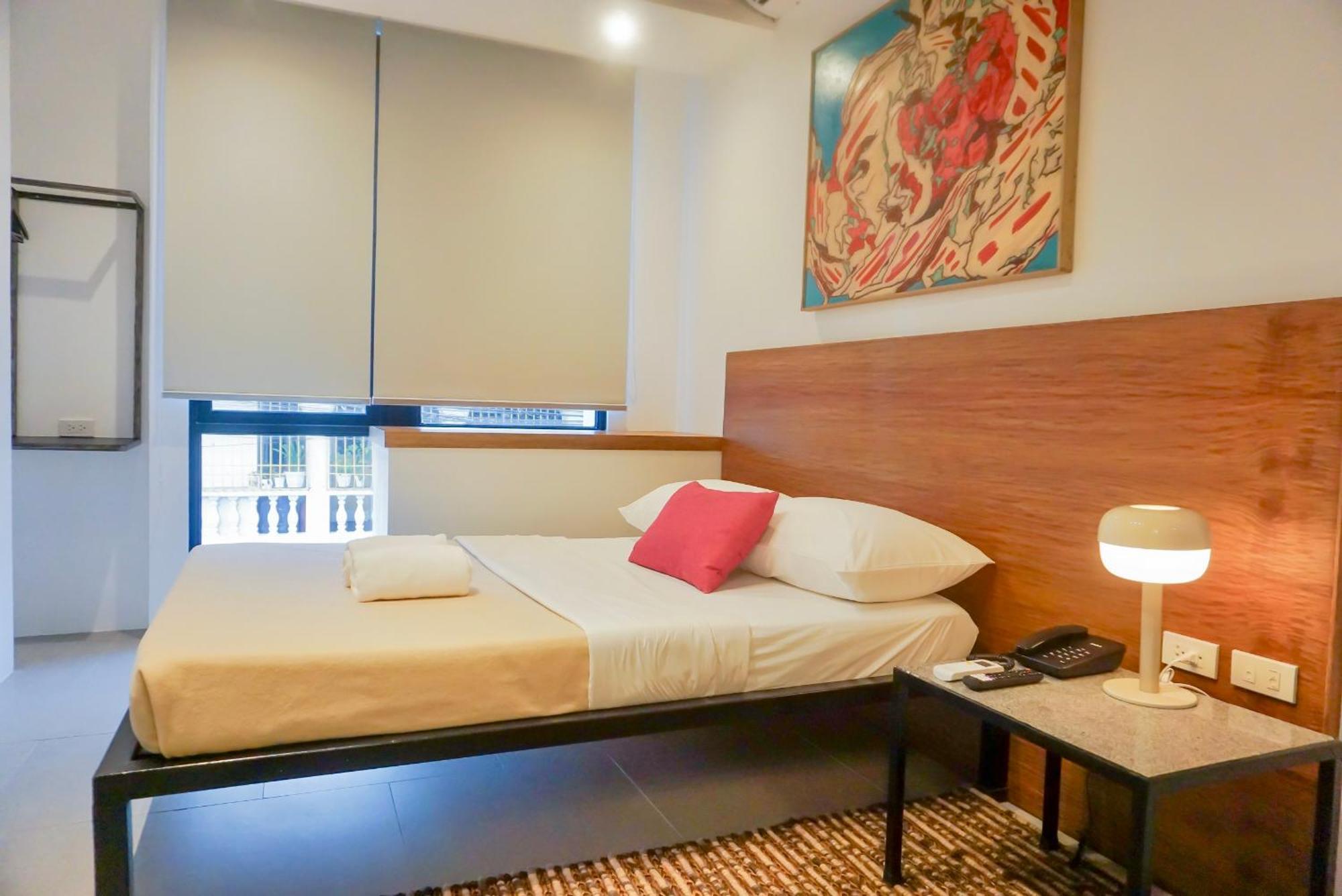 Cayco House By Hotel Durban Makati City Exterior photo